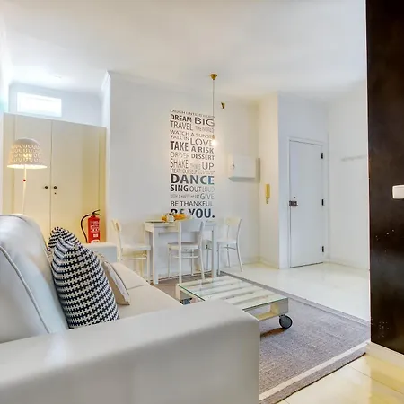 New! Lovely Family Appartement Lissabon